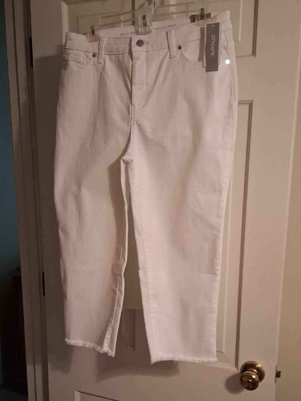 Chico's White Cropped Straight-Leg Jeans